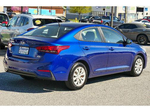 Admiral Blue Pearl 2019 Hyundai Accent SE