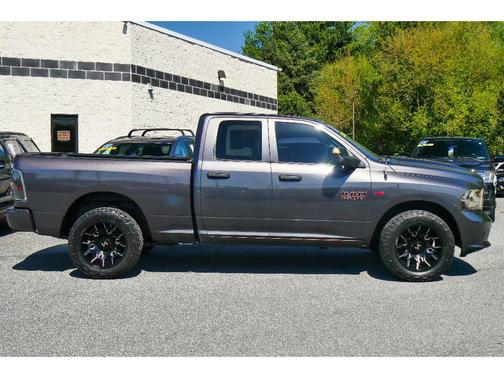 Granite Crystal Metallic Clearcoat 2017 RAM 1500 Express