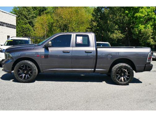 Granite Crystal Metallic Clearcoat 2017 RAM 1500 Express