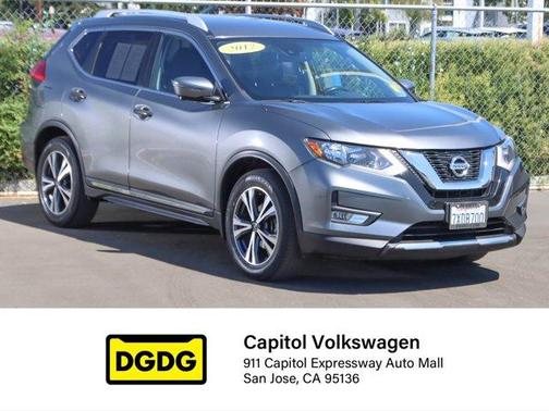Photo 1 of 36 of 2017 Nissan Rogue SL