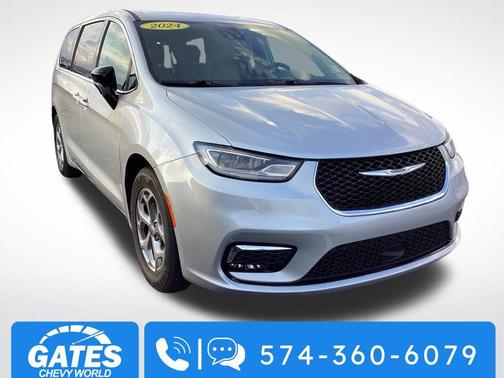 Silver Mist Clearcoat 2024 Chrysler Pacifica Limited