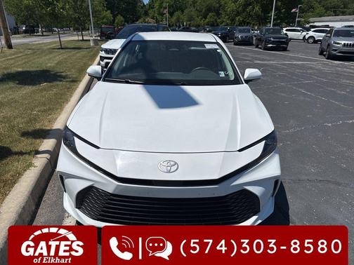 Ice 2025 Toyota Camry LE