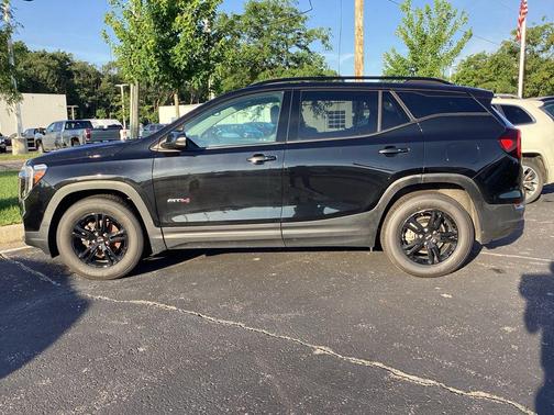 Ebony Twilight Metallic 2022 GMC Terrain AWD AT4