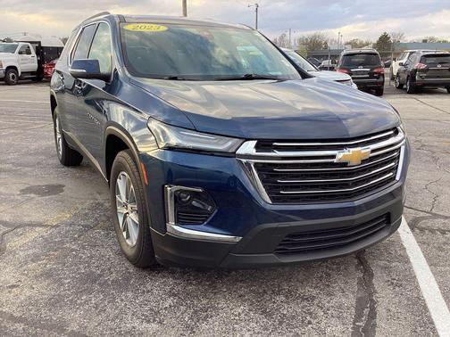 Northsky Blue Metallic 2023 Chevrolet Traverse LT Cloth