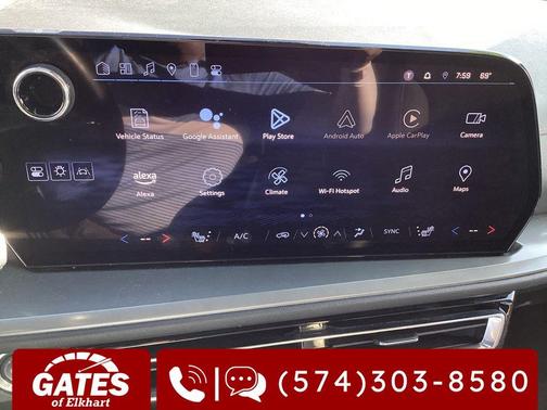 Mosaic Black Metallic 2024 Chevrolet Traverse LT