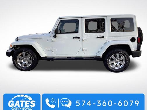 Bright White Clearcoat 2013 Jeep Wrangler Unlimited Sahara