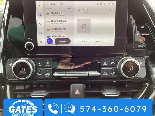Magnetic Gray Metallic 2025 Toyota Highlander XSE