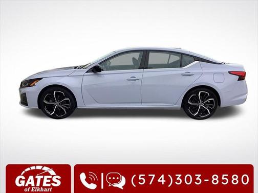 2023 Nissan Altima SR FWD
