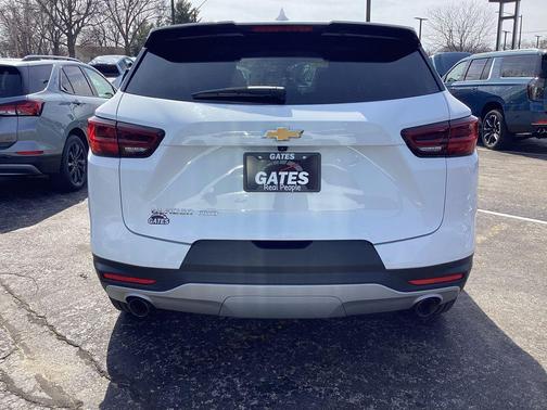 Summit White 2025 Chevrolet Blazer 2LT