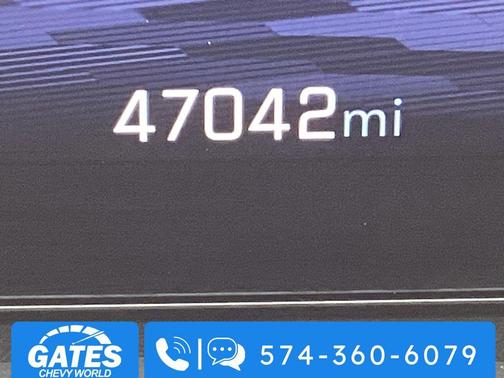 Mosaic Black Metallic 2024 Chevrolet Traverse LT
