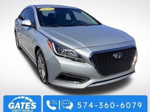 2017 Hyundai SONATA Hybrid SE
