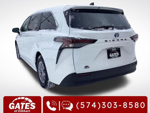 2024 Toyota Sienna LE