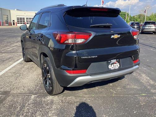 Mosaic Black Metallic 2023 Chevrolet Trailblazer LT
