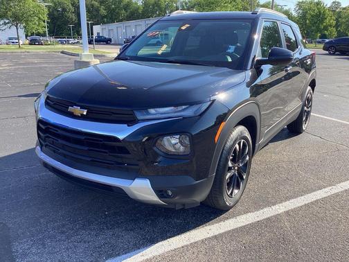 Mosaic Black Metallic 2023 Chevrolet Trailblazer LT