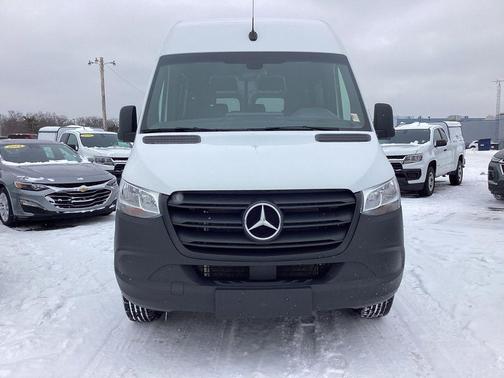 2024 Mercedes-Benz Sprinter 2500 Standard Roof