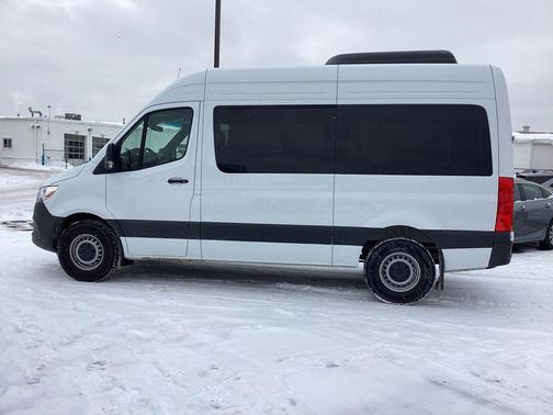2024 Mercedes-Benz Sprinter 2500 Standard Roof