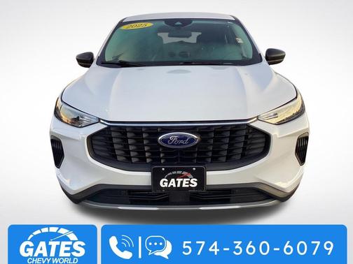 Oxford White 2025 Ford Escape Active