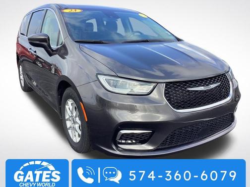 Granite Crystal Metallic Clearcoat 2023 Chrysler Pacifica Touring L