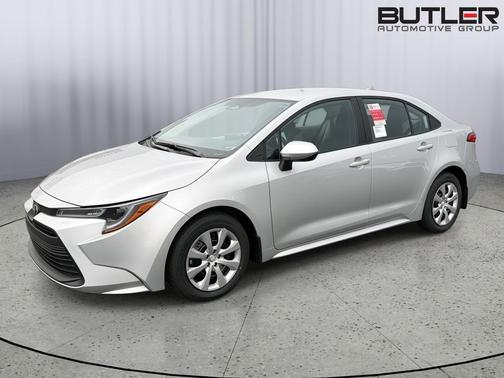 Classic Silver Metallic 2026 Toyota Corolla LE