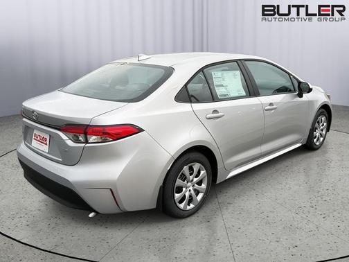 Classic Silver Metallic 2026 Toyota Corolla LE