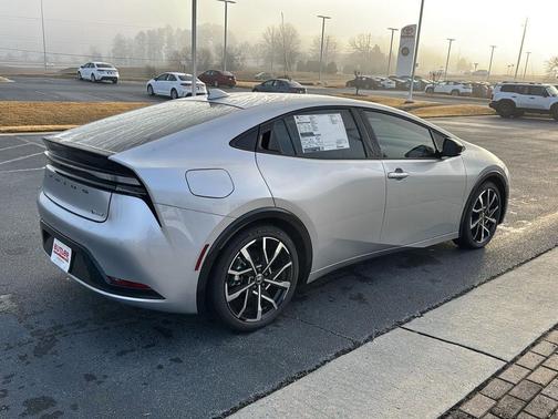 2025 Toyota Prius Plug-In Hybrid XSE