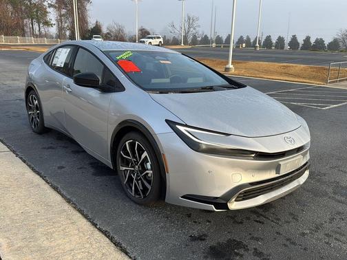 2025 Toyota Prius Plug-In Hybrid XSE