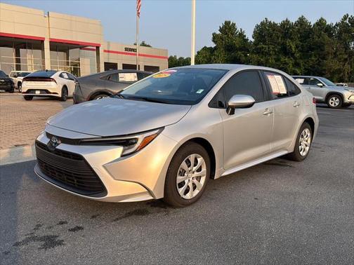 2025 Toyota Corolla Hybrid LE