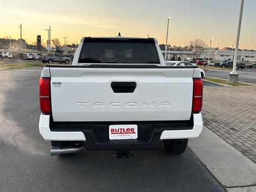 2024 Toyota Tacoma SR5