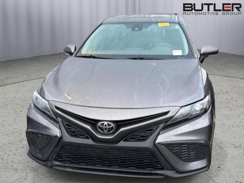 Predawn Gray Mica 2024 Toyota Camry SE