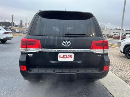 2016 Toyota Land Cruiser Base