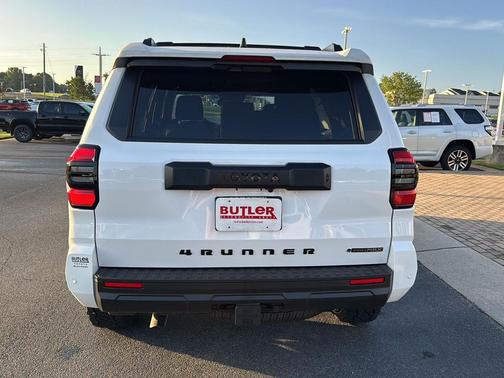 2025 Toyota 4Runner TRD Off Road