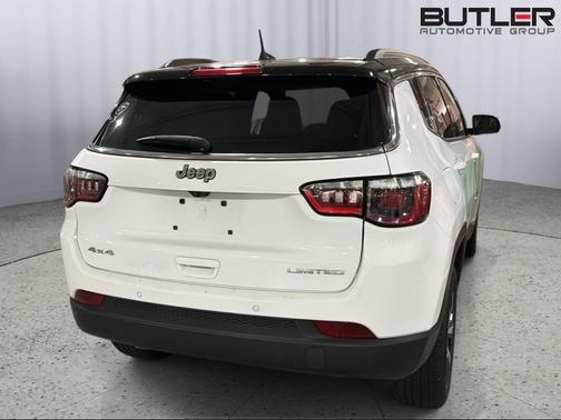 Bright White Clearcoat 2025 Jeep Compass Limited