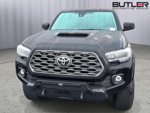 Black 2023 Toyota Tacoma TRD Sport