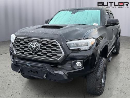 Black 2023 Toyota Tacoma TRD Sport