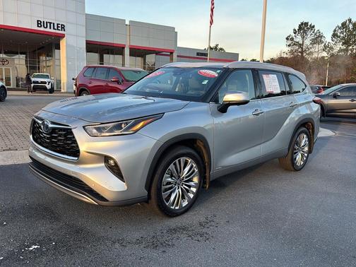 2024 Toyota Highlander Hybrid Platinum