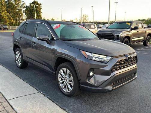 2022 Toyota RAV4 XLE Premium
