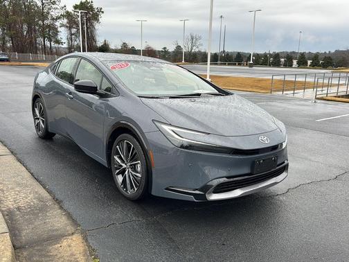 2023 Toyota Prius XLE