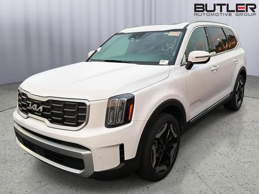 Glacial White Pearl 2025 Kia Telluride S