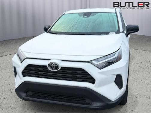 Ice Cap 2024 Toyota RAV4 LE