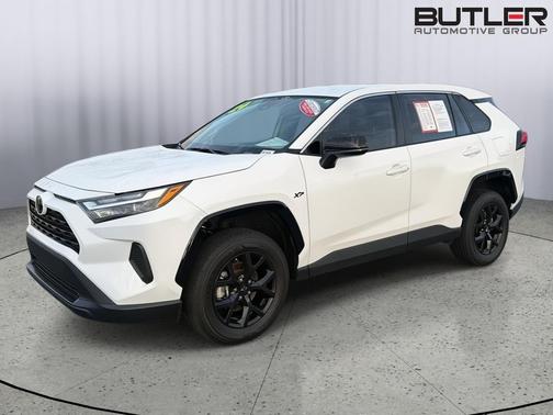 Ice Cap 2024 Toyota RAV4 LE