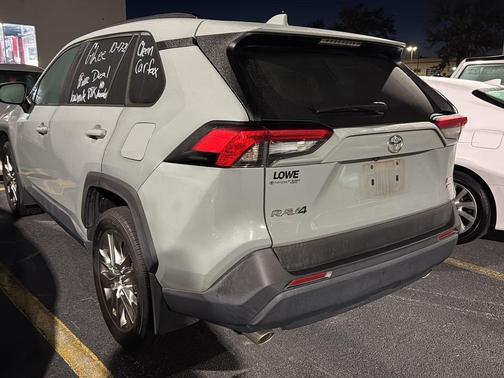 2020 Toyota RAV4 XLE Premium