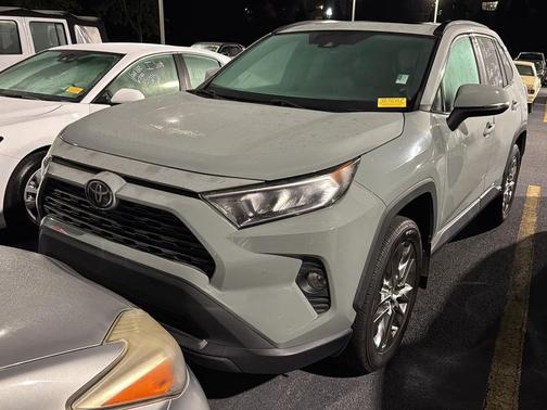 2020 Toyota RAV4 XLE Premium