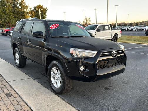 2024 Toyota 4Runner SR5