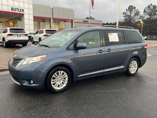 2014 Toyota Sienna XLE