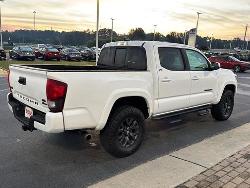 2023 Toyota Tacoma SR5