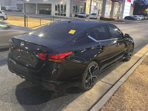 2024 Nissan Altima SR FWD