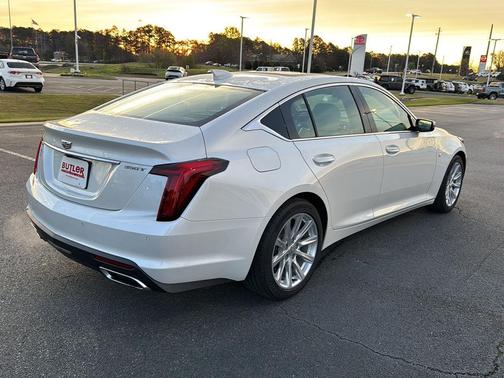 2024 Cadillac CT5 Luxury