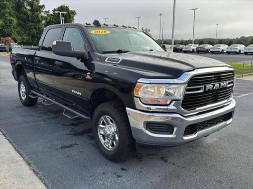 2020 RAM 2500 Tradesman Crew Cab 4X4 6'4' Box