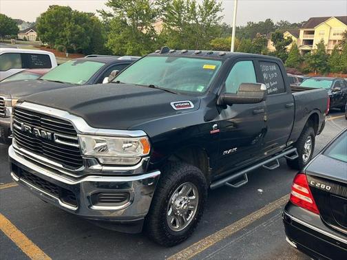 2020 RAM 2500 Tradesman Crew Cab 4X4 6'4' Box