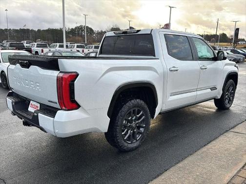 2025 Toyota Tundra Hybrid Platinum